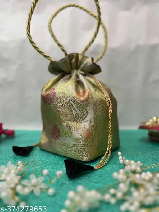 Exquisite Ethnic Pouch pouch Bag for Every Occasion